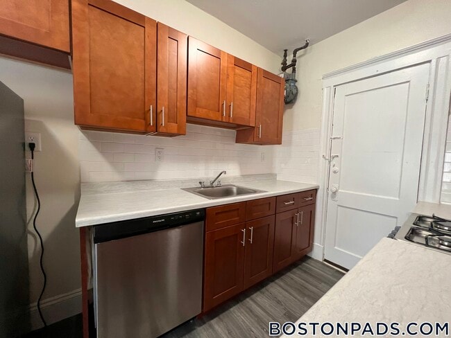 Building Photo - 1163 Boylston St