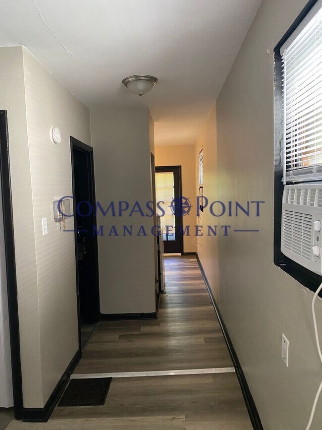 Photo - 707-709 Paul Ave Apartment