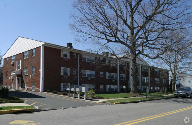 Building Photo - Grande Apartments