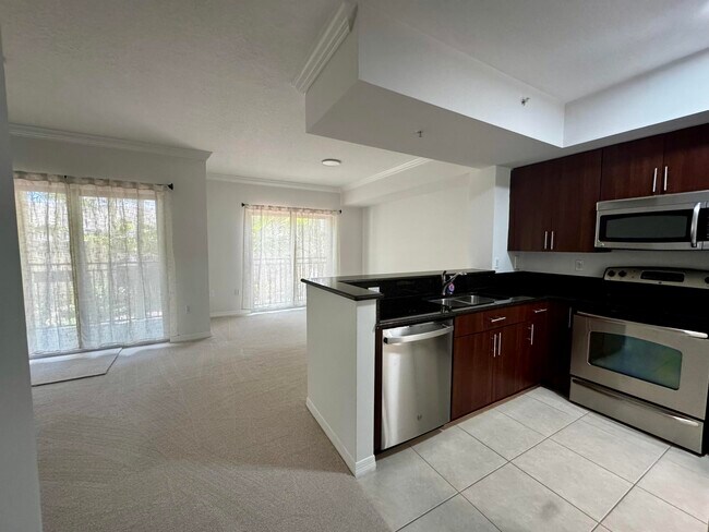 Foto del edificio - 4907 Midtown Ln