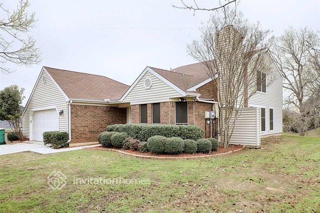 Building Photo - 2401 Forestmeadow Dr