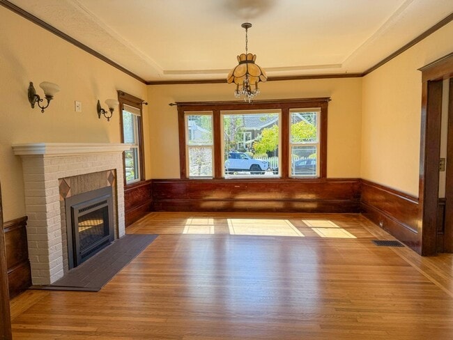 Foto del edificio - Charming 2-bedroom, 2-bathroom Burlingame ...