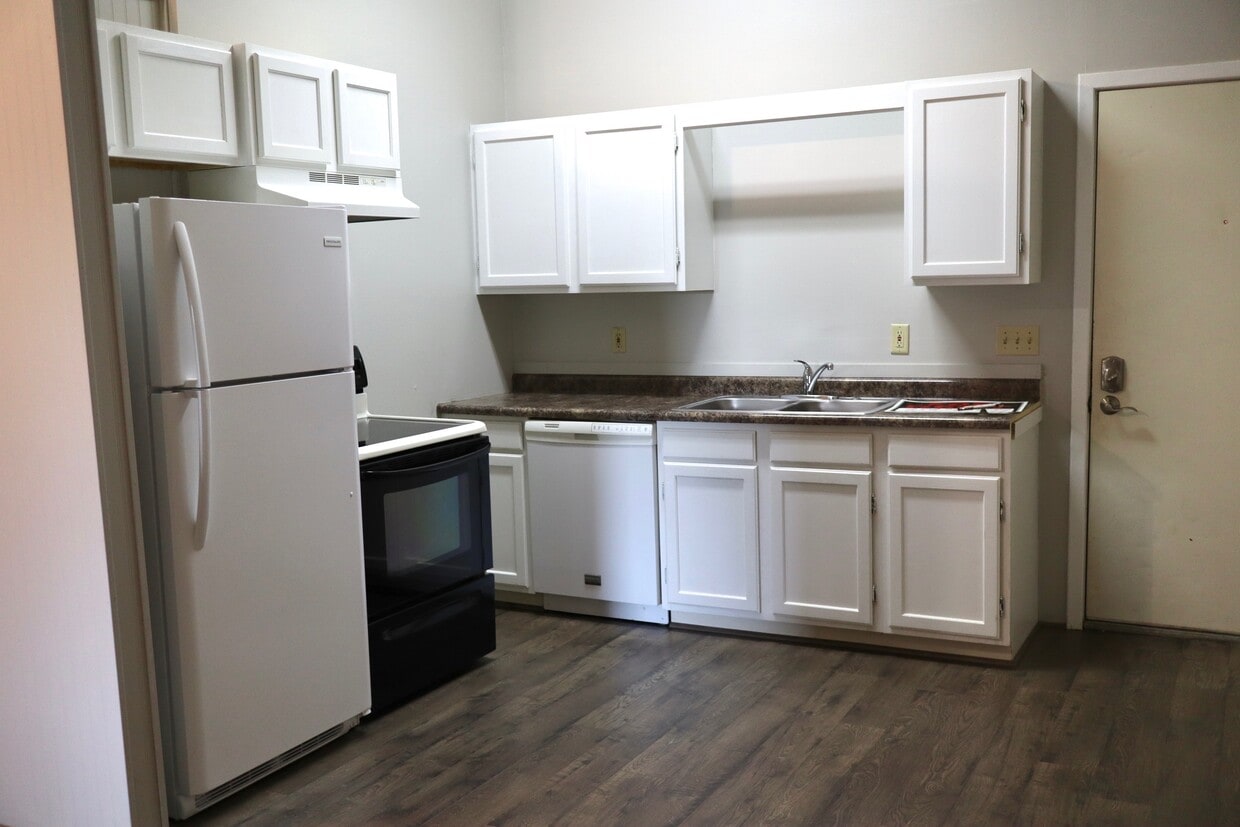 112 E Broadway St Unit Apartment B, Mount Pleasant, MI 48858