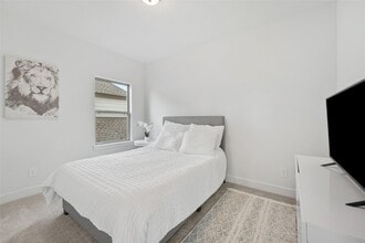 Building Photo - 23685 Silver Palm Trl