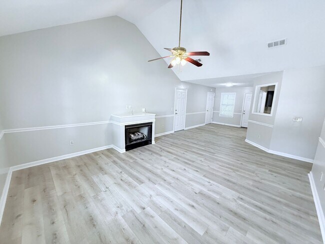 Foto del edificio - 3BR/3BA For Rent