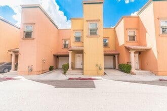 Building Photo - 3150 N Yarbrough Dr