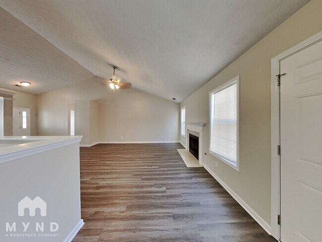 Foto del edificio - 240 Crestworth Crossing