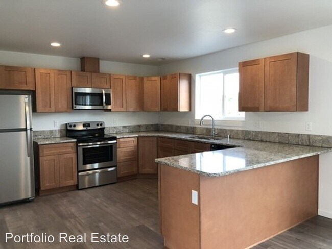 Foto del edificio - 707 3rd Ave NE