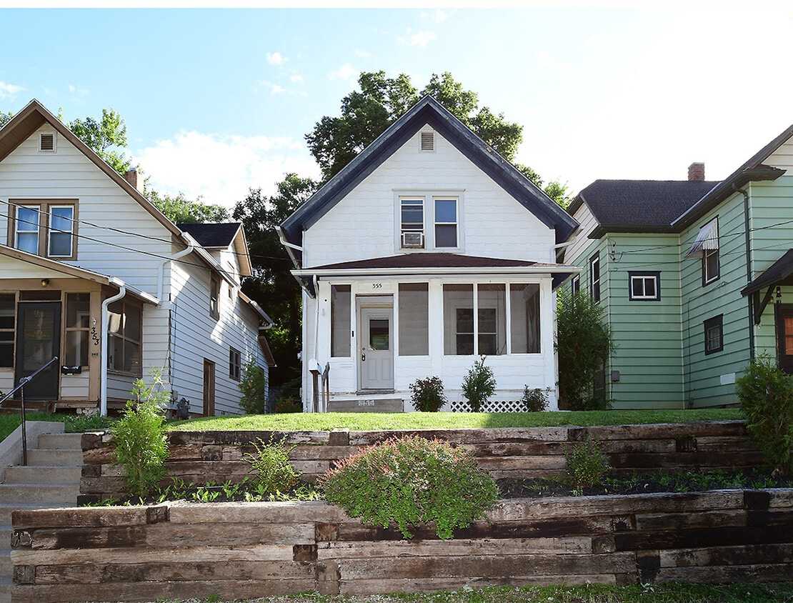 Photo - 355 Lincoln Ave (Council Bluffs, IA)