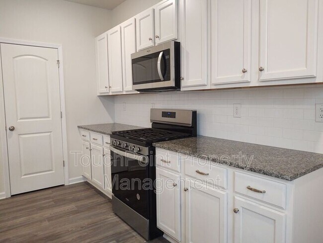 Foto del edificio - 5002 Weddington Pointe Dr