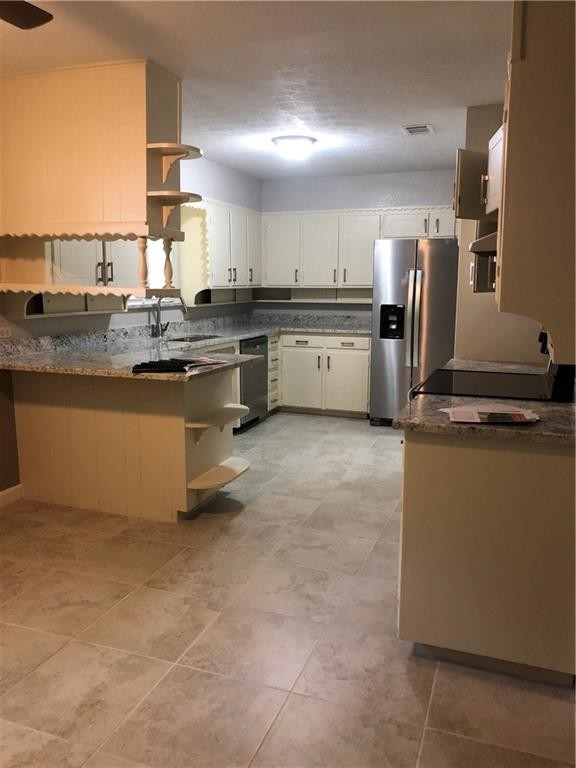 Building Photo - 1306 Sproles Dr