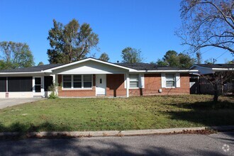 Building Photo - 1929 Preston Dr