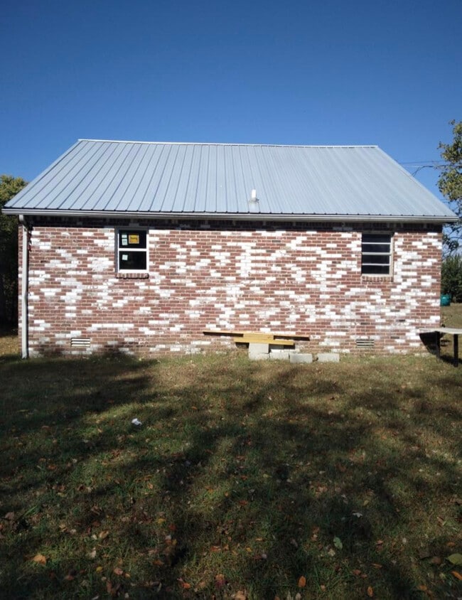 Building Photo - 1073 Flowers St