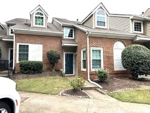 Building Photo - 407 English Ivy Dr