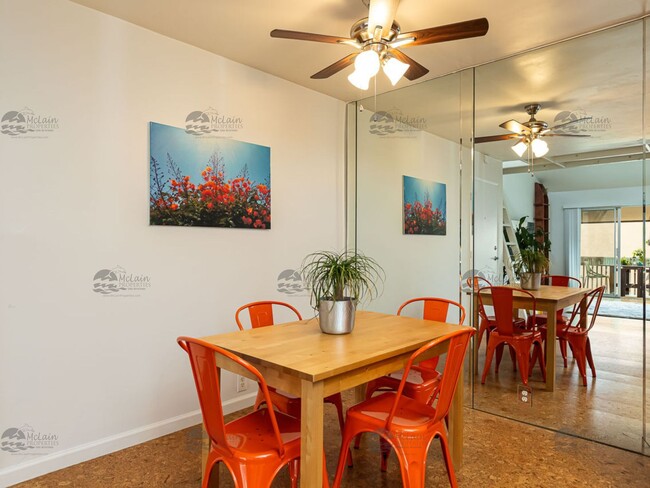 Building Photo - Top Floor Furnished Condo In The Heart Of ...