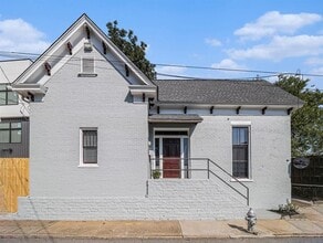 Building Photo - 74 Boulevard NE