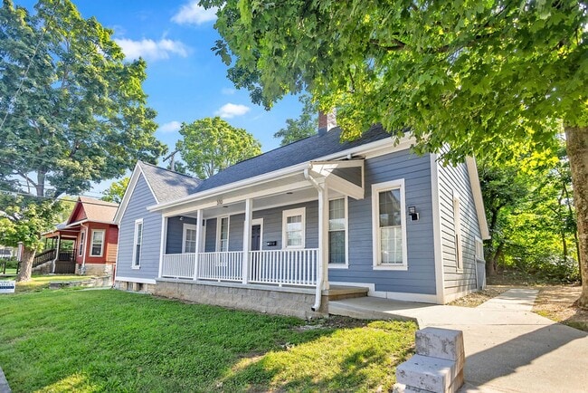 Building Photo - 310 N Dunn St