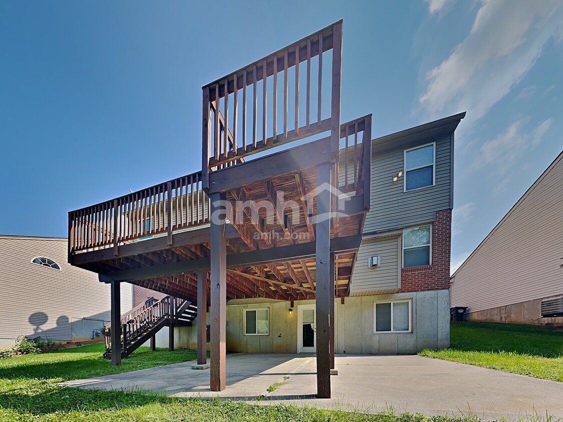 1081 Riverwalk Court - House Rental in Hebron, KY | Apartments.com