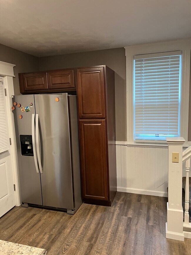 Foto del edificio - 4 br, 1 bath House - 903 W. 9th St
