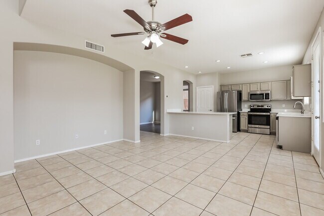 Building Photo - 3447 E Powell Way