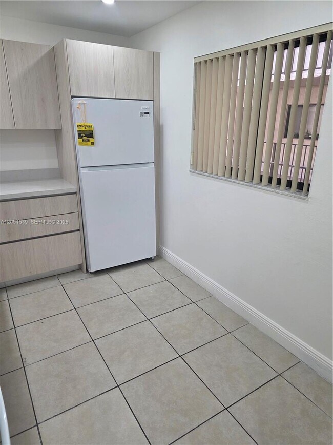 Building Photo - 8025 SW 107th Ave