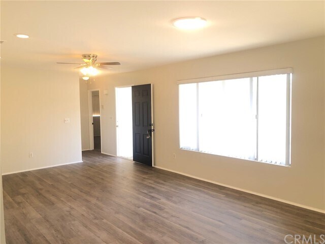 Foto del edificio - 23518 Casa Bonita Ave