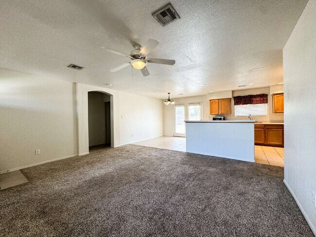 Foto del edificio - "Well-Kept 3 Bedroom 2 bathroom Villa Chap...