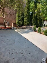 Building Photo - 297 Tom Hunter Rd