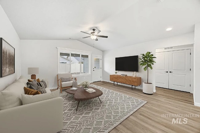 Building Photo - 238 W Norwich St