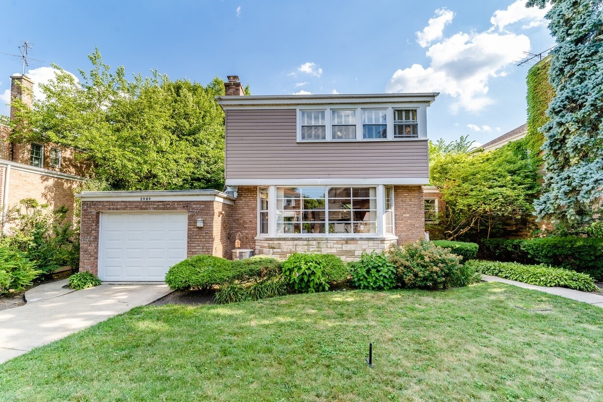 Foto principal - 2909 W Birchwood Ave