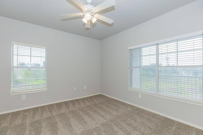 Building Photo - Cedar Park Townhomes