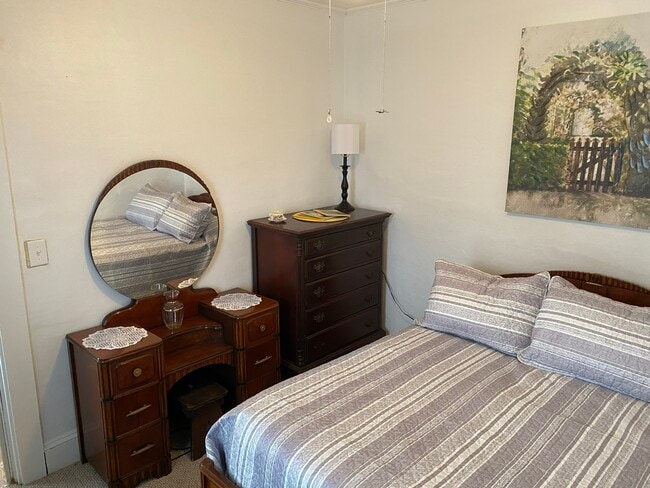 Building Photo - 99 Church St