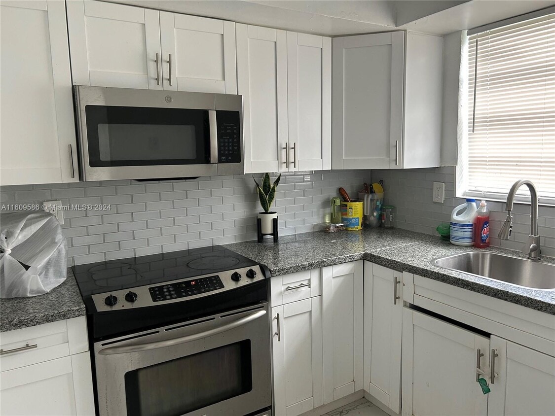 Foto principal - 1350 NE 119th St