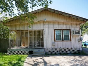 Building Photo - 6124 Goforth St