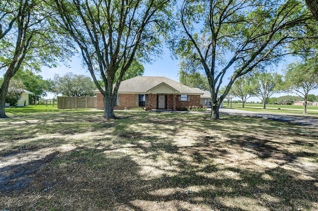 Building Photo - 15924 FM442
