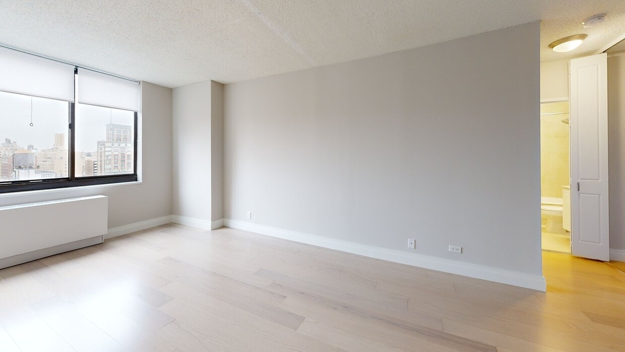 Photo - Normandie Court Apartments