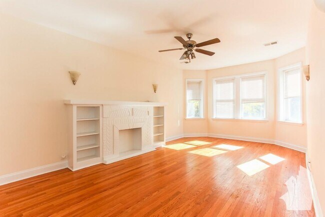 Foto del edificio - 3426 W Parker Ave