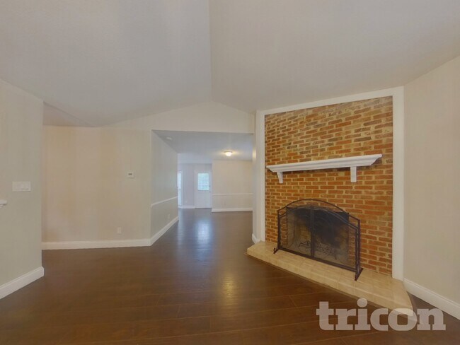 Foto del edificio - 2254 Clonmel Pl