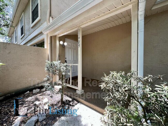 Building Photo - 11909 Lakemist Cir