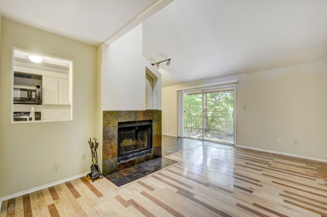 Building Photo - 2603 Bridgeway Ct