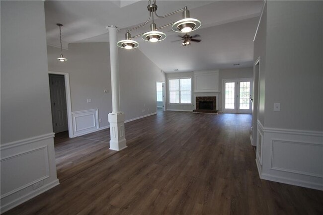 Foto del edificio - 258 Brookcliff Dr NE