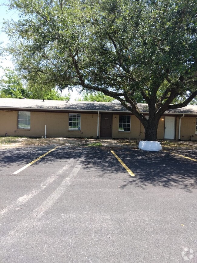 Building Photo - 220 Bois D Arc St