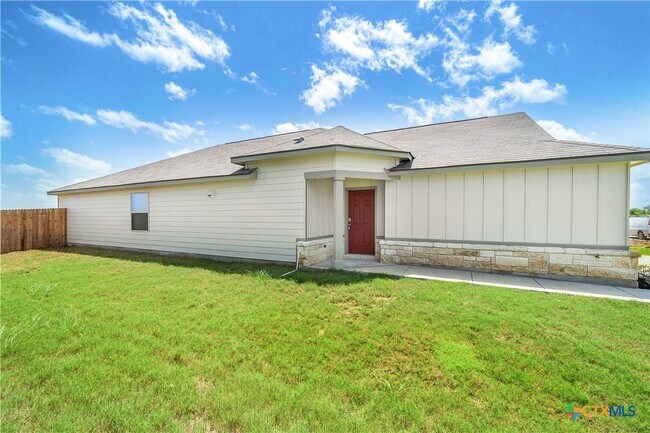 Building Photo - 1373 Kelly River St