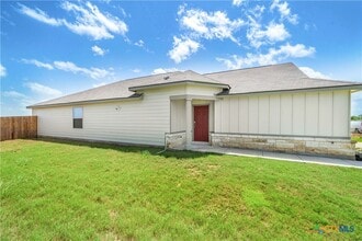 Building Photo - 1373 Kelly River St