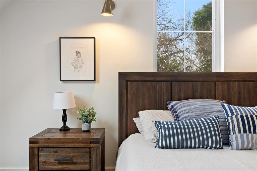 Foto principal - 1503 Richcreek Rd