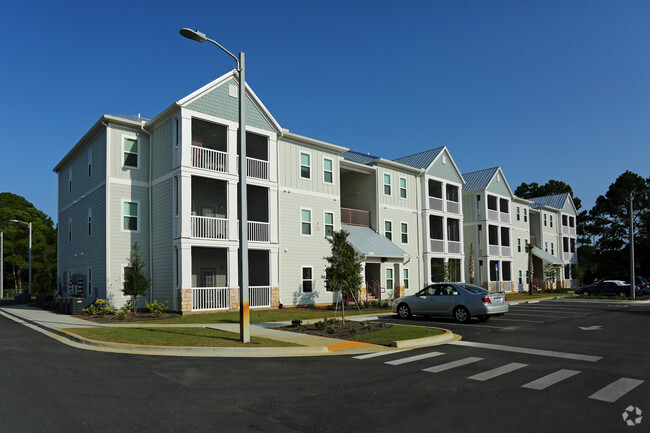 Primary Photo - SoundSide Apartments