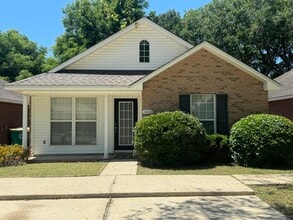 Building Photo - 1610 Chadwick Ln