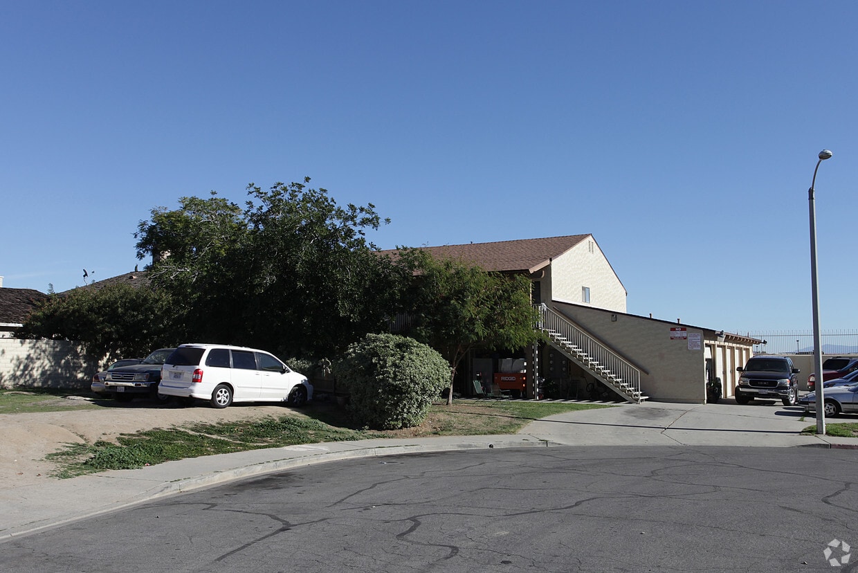 Building Photo - 3438 Nashland Ave