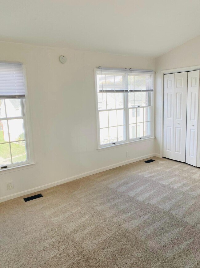 Foto del edificio - 3187 Sonia Trl