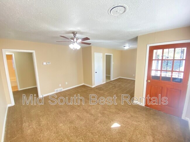 Building Photo - 1766 Carlyle Ave